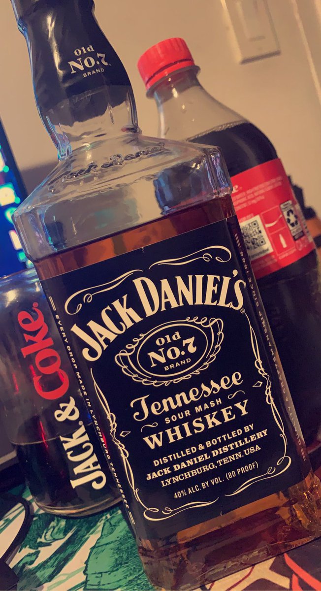 Drinking and gaming. Hardly anything better than that 😄