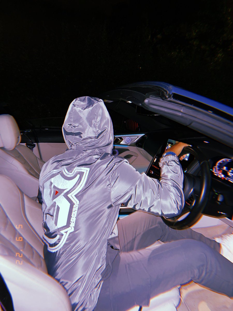 ElQue215's tweet photo. Outta Da Mix 🤞🏽💨 https://t.co/ClooTVpIQB