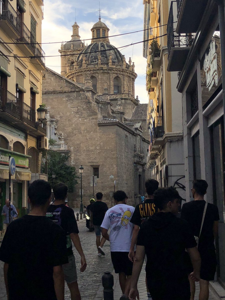 munozz_z's tweet photo. nada nada granada y nos la pela https://t.co/91KOidFfyg