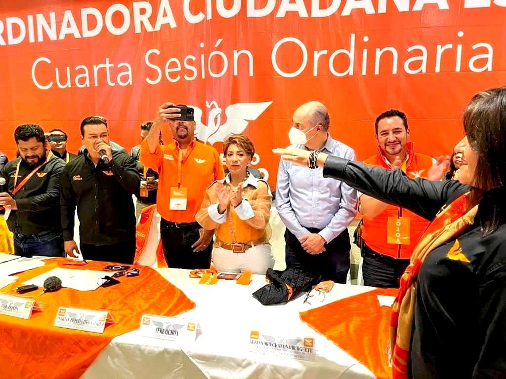LetiCalderonR's tweet photo. Soy  oficialmente SECRETARIA DE GESTIÓN SOCIAL en @MoviCiudadanoMx #Edomex!

Responsabilidad q asumo con entusiasmo, compromiso y madurez.🎖️🙋🏻‍♀️🏆🥇❤️

#SoyFeliz #ElFuturoEsNaranja @JuanZepeda_ @DanteDelgado @IvonneOP
@Proyecto_Nal

https://t.co/cNLcDsDNTG https://t.co/8pTdTee6FJ