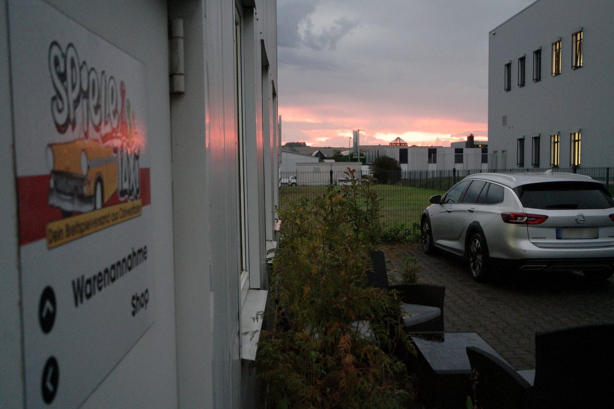 SpieleTaxi's tweet photo. Was für ein schöner Anblick am frühen Morgen in #Brakel.
Wir wünschen Euch allen einen guten Start in den Tag.
Euer Team vom SpieleTaxi.
#Brakel #Hoexter #SpieleTaxi #Sonnenaufgang #regional #lokal #Brettspiel #Gesellschaftsspiel #Kartenspiel #Frueh #Morgens #Fruehaufsteher https://t.co/GAMdIkCnNh