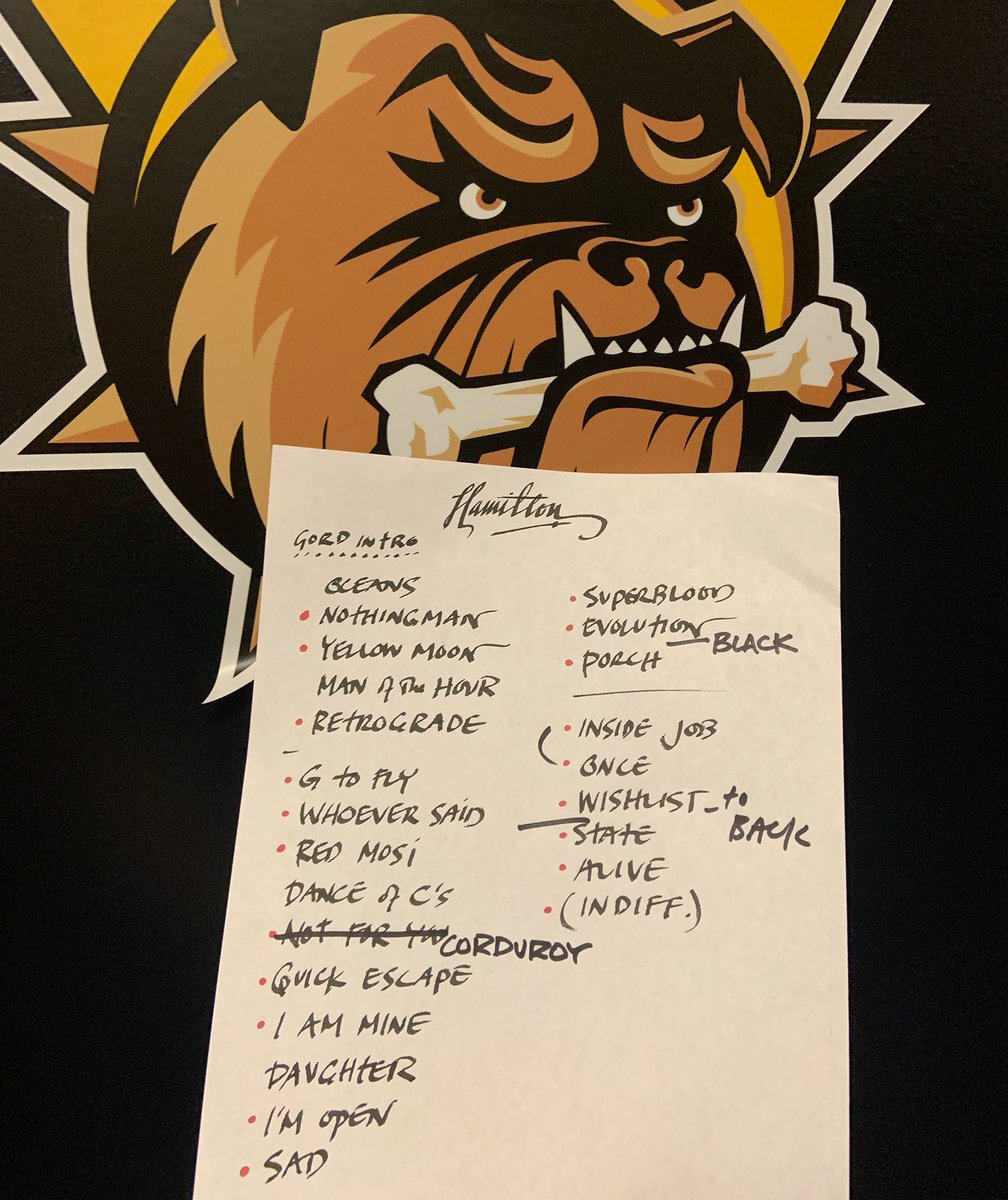 PearlJam's tweet photo. Thank you, Hamilton! 🦴🙌🏼 https://t.co/vfC32TRntR