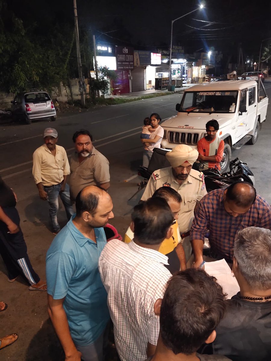 mc_patiala's tweet photo. Night Enforcement : Health Branch of MC Patiala issues 10 Plastic Challans in YPS Market Polo Ground etc. ULB NAME- Municipal Corporation Patiala #SwachhSurvekshan2023 #SayNoToPlastic #PlasticFreePatiala #swachhpatiala #swachhbharat #pmidc #govtofindia #mcp800242 https://t.co/VC1BlVv8QP