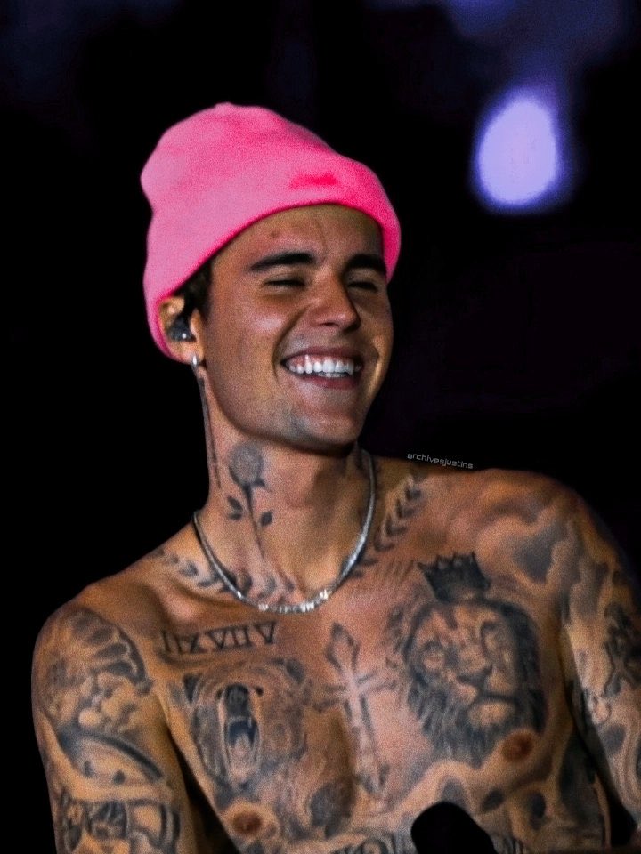 Your smile is more precious to us, 
Cause whenever 𝘜 𝘴𝘮𝘪𝘭𝘦, 𝘐 𝘴𝘮𝘪𝘭𝘦.

Like always, you try your best to give us the best. Come back stronger <a href="/justinbieber/">Justin Bieber</a>. 
Sending love. #WeAreWithYouJustin