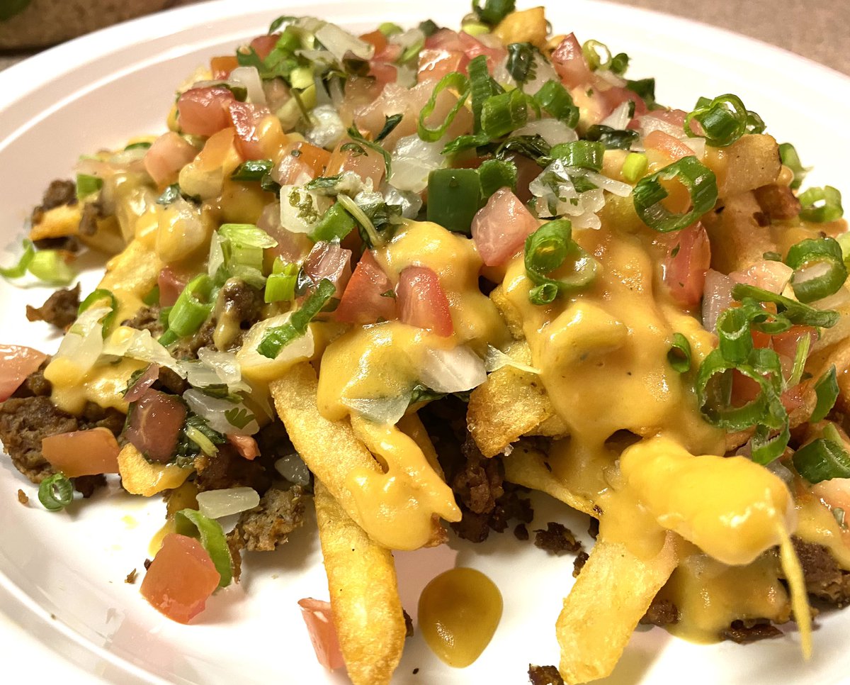lyfe_diva's tweet photo. Taco Tuesday inspired Fries 🍟 🌮 #TacoFries @SugaMama921 @AventCatering2 https://t.co/lm7ZuCiOv7