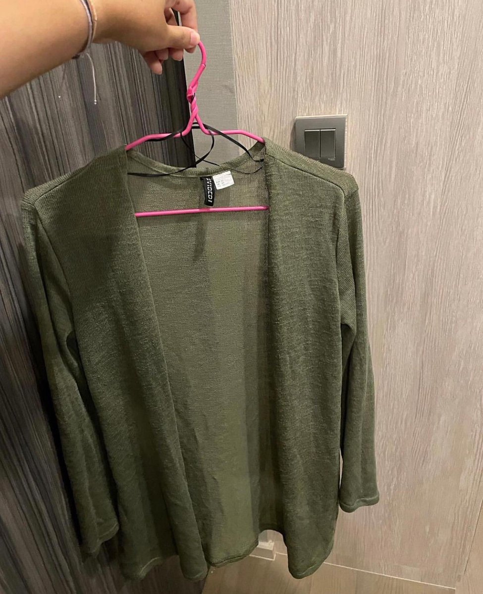 narissara0351's tweet photo. เสื้อคลุม h&m size xs ส่งต่อ 100บาท
#hmthailand #topshopthailand #ส่งต่อเสื้อผ้ามือสอง #ส่งต่อเสื้อผ้า #copperbkk #copperส่งต่อ #ส่งต่อเสื้อผ้าแบรนด์ไอจี
#bershkaมือสอง
#uniqloมือสอง #ส่งต่อuniqlo #lookbooklookbook #treasureboxbag #mitrส่งต่อ #basicbysita #everydayapparels https://t.co/H8UBkCtFpY