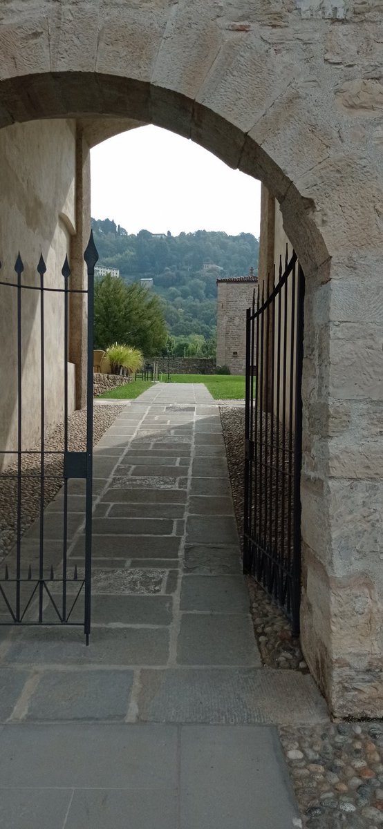 Thes_FoodTrails's tweet photo. @Thes_FoodTrails & @ComunediBergamo visited the #Astino Valley, surrounded by the #Bergamo’s Hills Regional Park, where we had a small journey into the charming nature!!!
#EUFoodCities #Foodtrails #Food2030 https://t.co/fAWSxIizGG