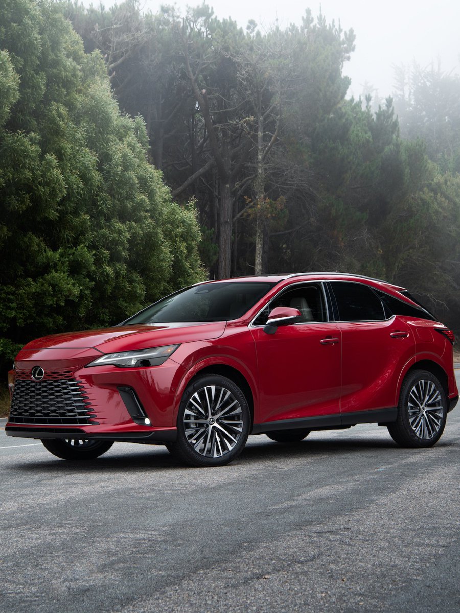Lexus UK (@lexusuk) on Twitter photo Craftsmanship encapsulated. #LexusRX 350h hybrid. •Non-UK spec shown• Craftsmanship encapsulated. #LexusRX 350h hybrid. •Non-UK spec shown•