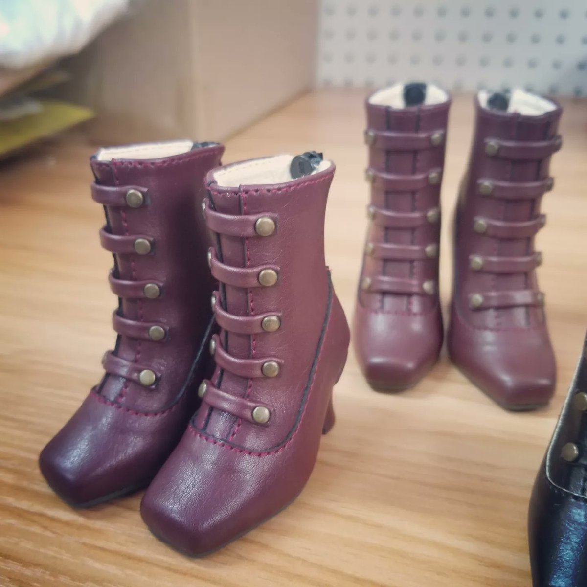 rRabit_t's tweet photo. Testing testing.......like this?❤
#bjd #bjdshoes #doll #dollshoes #volks #msd #mdd #superdollfie #sd16 #sdgr #popo68 #iplehouse #iple #iplewomen https://t.co/tyf1U3X3JY