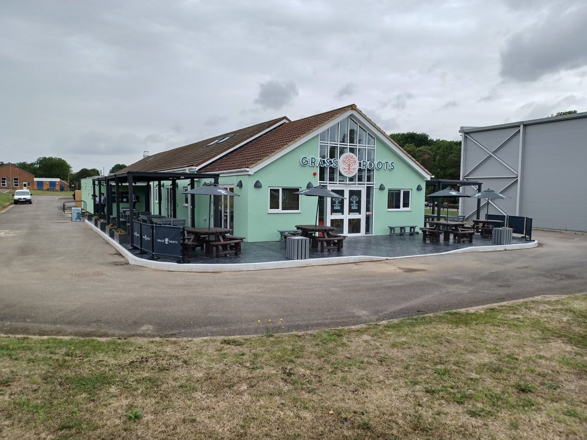 This week, our newly refurbished restaurant ‘Grass Roots’ opened. Grass Roots offers an exciting menu, including fresh salads 🥗 and cresses grown in our own organic market garden. This is one part of our growing sustainability programme on site. #ZeroWasteWeek