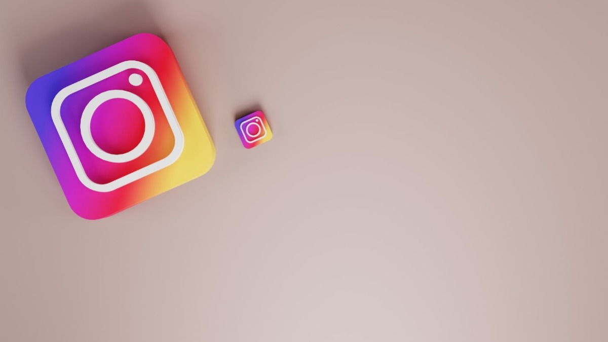 'Thinstagram' : #image content and observer body satisfaction influence the when and where of eye movements during #Instagram image viewing strathprints.strath.ac.uk/82228/ #SocialMedia #EyeMovement #computing #OpenAccess @StrathCIS @Strath_iSchool @ZuzanPink