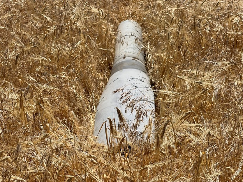 Land_Matrix's tweet photo. Aside from the humanitarian crisis, how will #Ukraine recover from the economic damage caused by the war? In the #agricultural sector, one such effect is that large-scale investment deals (#LSLAs) have become a lot riskier. @ecodiya tells us more https://t.co/ohKaOthf4I https://t.co/pnPHTZ8AaN