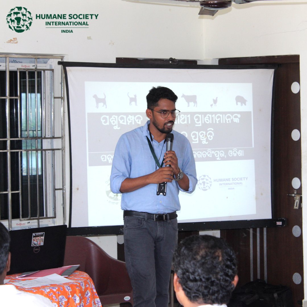 humaneworldind's tweet photo. We held #capacitybuilding workshops, disseminated #IECmaterial on #disasterpreparedness, disaster management & post-disaster measures among rural community. SHG members and pastoral ryots helped build awareness with an aim of developing rescue and first-aid teams at ward level. https://t.co/iuHho89ltu