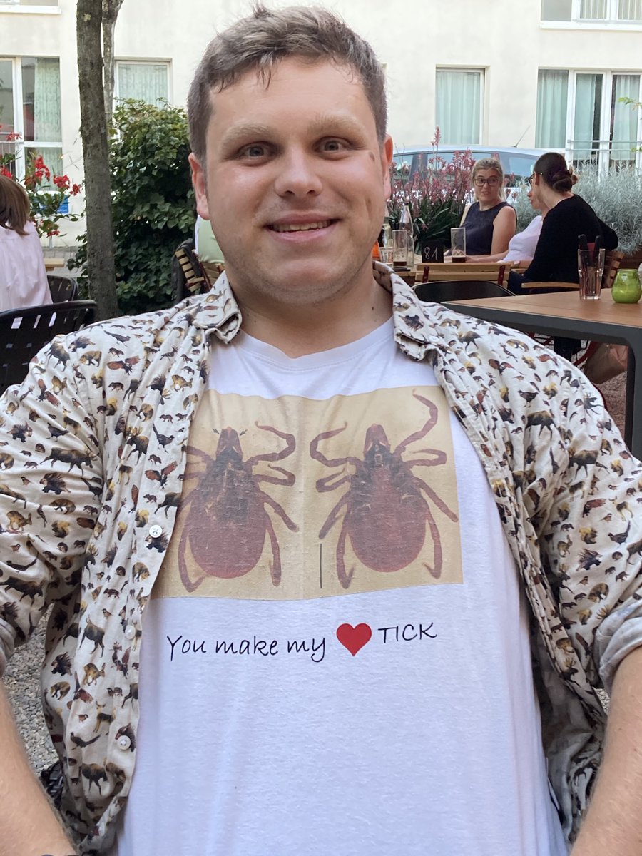 The #parasite t-shirt game is strong at ⁦<a href="/HAEMConf22/">Wildlife Malaria Conference 2022</a>⁩  #Haem22 !!