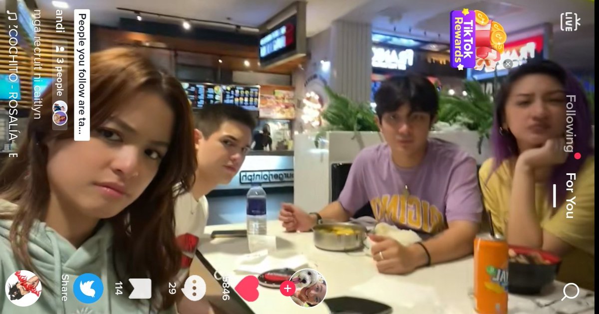 RalphGailOFCL's tweet photo. Forda double date ang mga fersons?!

From @iamandiabaya TikTok update!

#RalphGail @ralphhmalibunas @struggail 
SNUGGAILS DEBUT https://t.co/MPLsZhDwOG