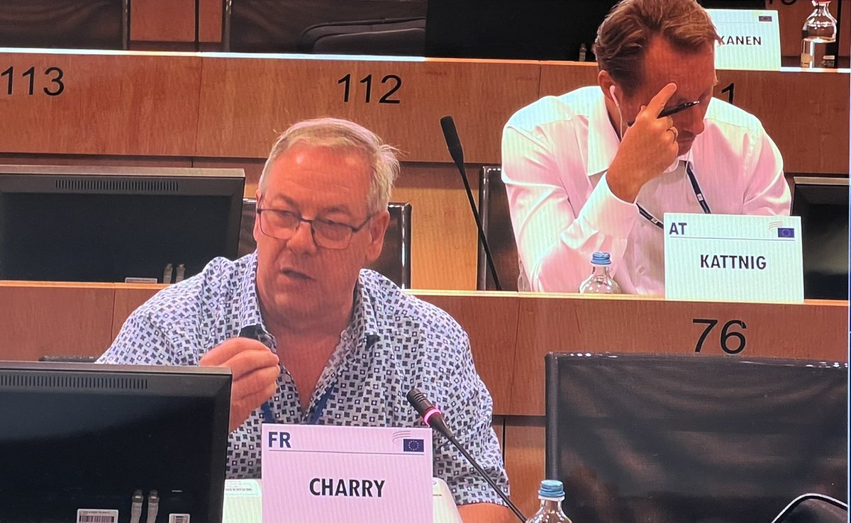 ForneaDumitru's tweet photo. Today in Brussels, members of @EESC_TE are debating & adopting opinions on the following topics:
#NuclearEnergyPriceStability
#PublicInvestments
#EneryInfrastructure
#GeneralInterestService
#RePowerEUPlan
#SpacePackage
President of the TEN Section:@bmiltovica
🇪🇺☢️⚡️🔋🔌🛰🇪🇺 https://t.co/qsmWMSg7gz