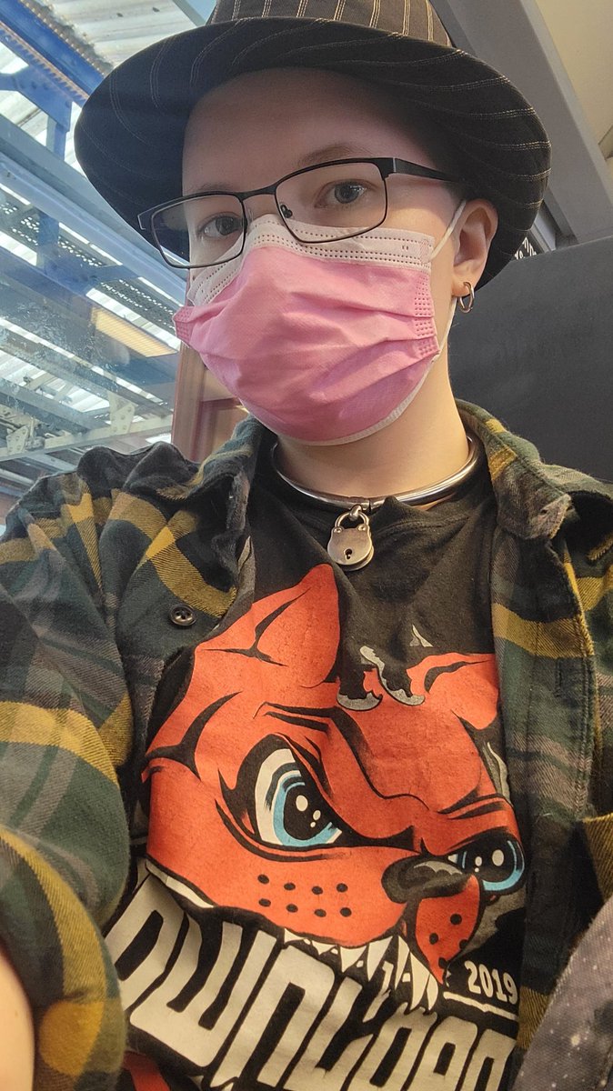 ErynRoseModel's tweet photo. When you can tell they borrowed their mask off their girlfriend 😅 

@Kayleth_ https://t.co/UjWWk2ooGB