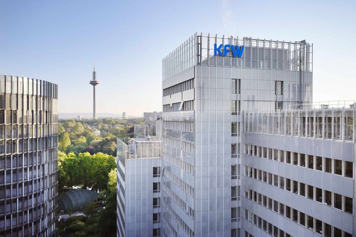 Bei der Unterstützung des Energiekonzerns Uniper spielt die Kreditanstalt für Wiederaufbau (KfW) eine wichtige Rolle. Was ist die <a href="/KfW/">KfW Bankengruppe</a> eigentlich genau und welche Aufgaben übernimmt sie? 

#KfW #Uniper

journalistico.com/wirtschaft/kfw…