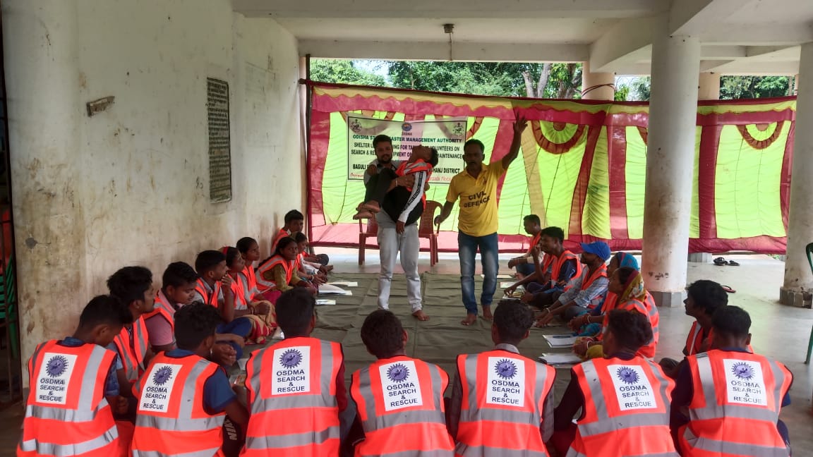 deocmbj's tweet photo. On the 2nd-day search and rescue training was imparted to shelter-level task force volunteers at Baguli MFS of Badasahi Block, Mayurbhanj.#OSDMA
#Capcitybuilding
@gyana_r_das https://t.co/TwGSDZqbHu
