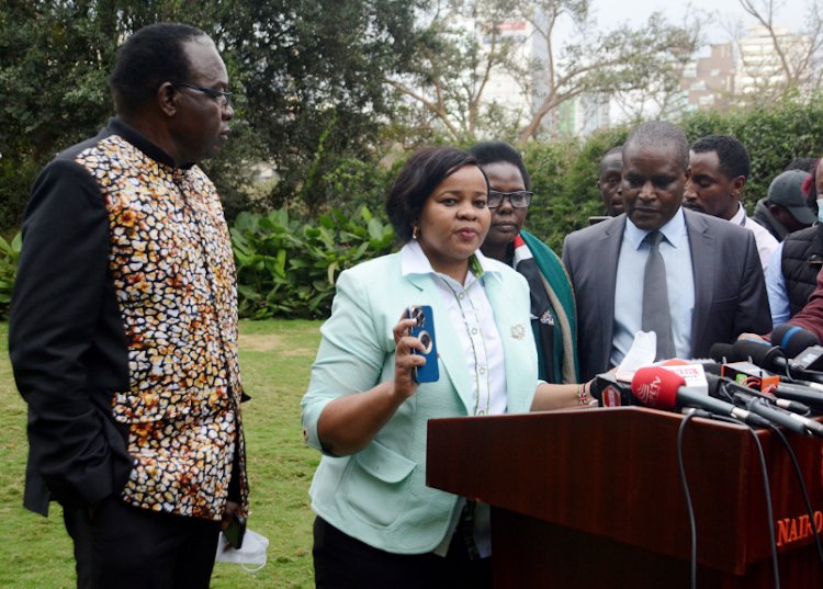 chosenalexanda's tweet photo. The 4 IEBC Commissioners #cherera #Wanderi, #Nyagaya, #Masit should #resign with immediate effect. There is no way they can present false affidavit to the #supremecourtofkenya and later say that the process was right. Letting them get away with this is setting a bad precedence. https://t.co/OLETgtrf36