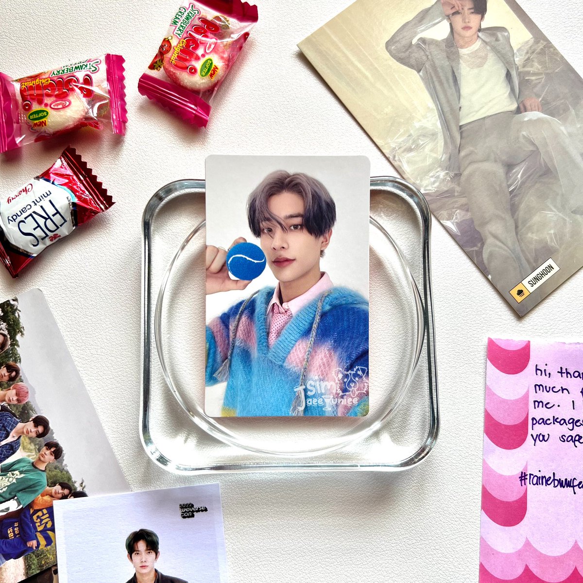 simjaeeyuniee's tweet photo. Hello @rangdanscart! Jake arrived safely today. Tysm for the freebies and the smooth transaction! Stay safe~
#rainebwwfeedbacks https://t.co/sJmeOmTras