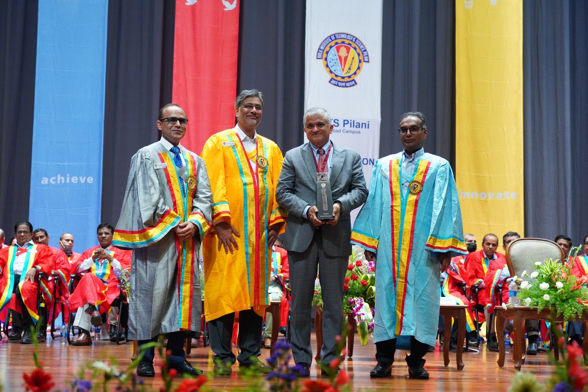 bitspilaniindia's tweet image. Convocation 2022 for BITS Pilani, Hyderabad campus was held on 4th September 2022.   

#BITSPilani #Convocation2022 #convocationbitspilani #BITSPilaniHyderabdCampus #BPHC