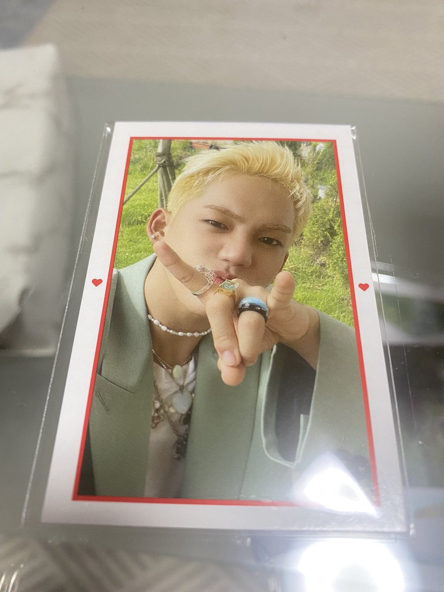 pomu____rui's tweet photo. Treasure 2周年 マガジン magazine トレカ 交換 

求）ジェヒョク ♡

譲）ヒョンソク
画像2枚目のトレカとポストカードはおまけでお付けいたします。

郵送交換

お気軽にお声掛けお願い致します🙇‍♀️ https://t.co/vbQrMiq3hD
