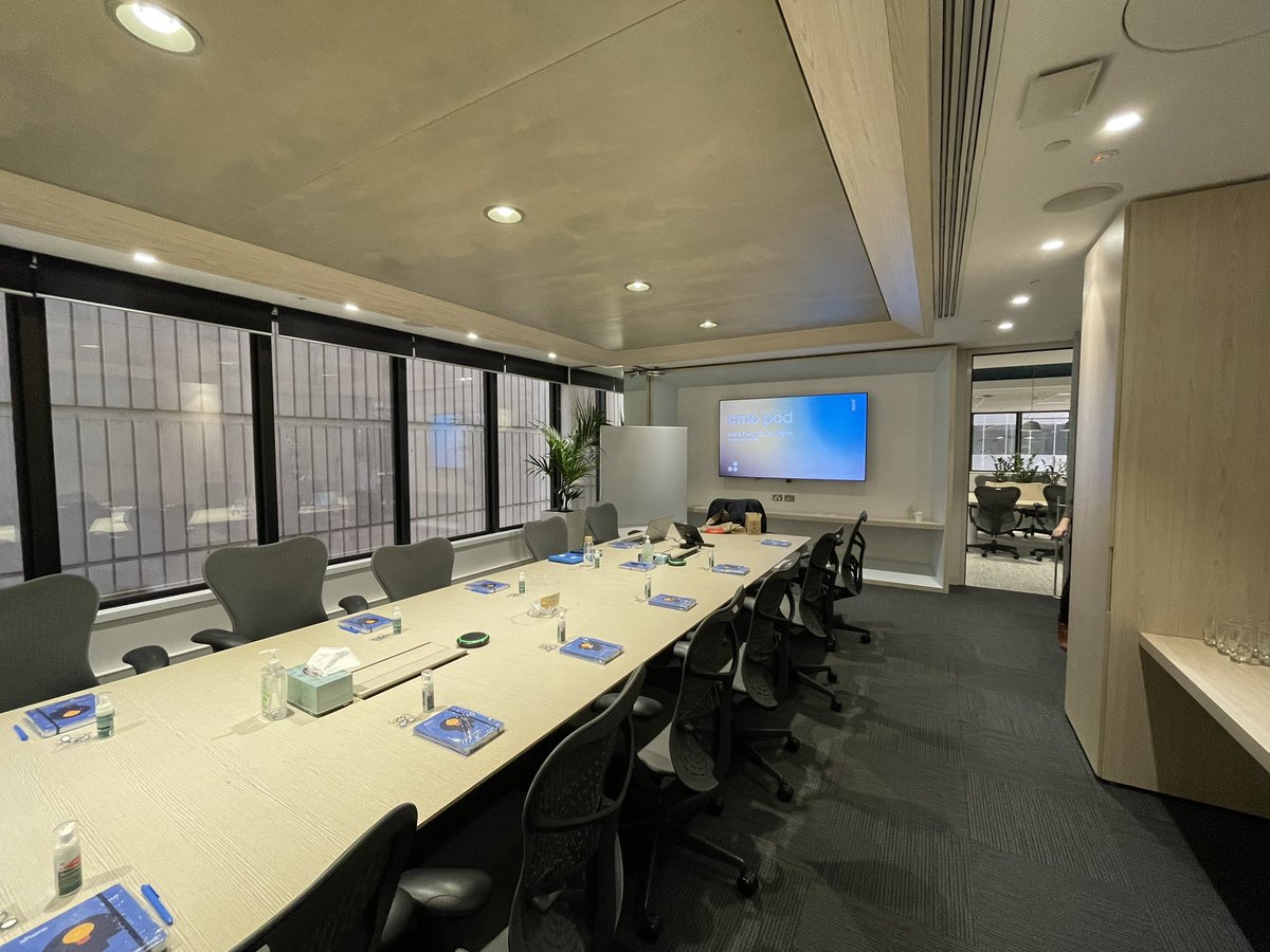 frankoerlemans's tweet photo. We hosted the @abundiumx CMO Pod today, finally in person! A room full of CMO’s talking about challenges they face today and sharing best practices. From supply chain issues and rising cost to talent shortages, purpose and CX to localising global strategies #cmo #marketing https://t.co/wFaic73EaV