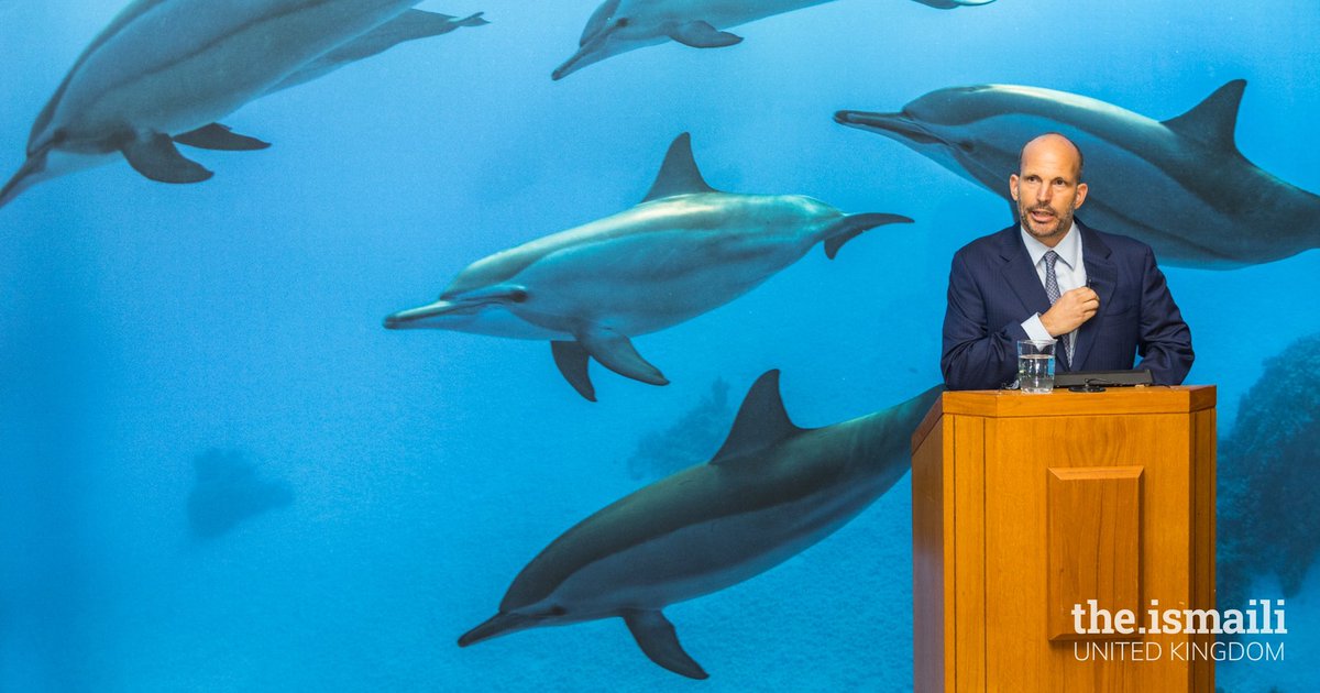 TheIsmailiUK's tweet photo. Prince Hussain Aga Khan addressing guests at the launch of The Living Sea - Fragile Beauty at The Ismaili Centre, London last night.  https://t.co/Sfns3Qaymv @focusedonnature 

#TheIsmaili #TheIsmailiUK #Photography #TheLivingSea #LondonUK #Sea #Ocean https://t.co/oJHDprJgI6