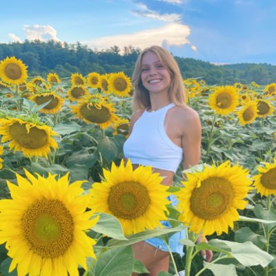 samvantress's tweet photo. #NewProfilePic https://t.co/OVPPkOCzAI