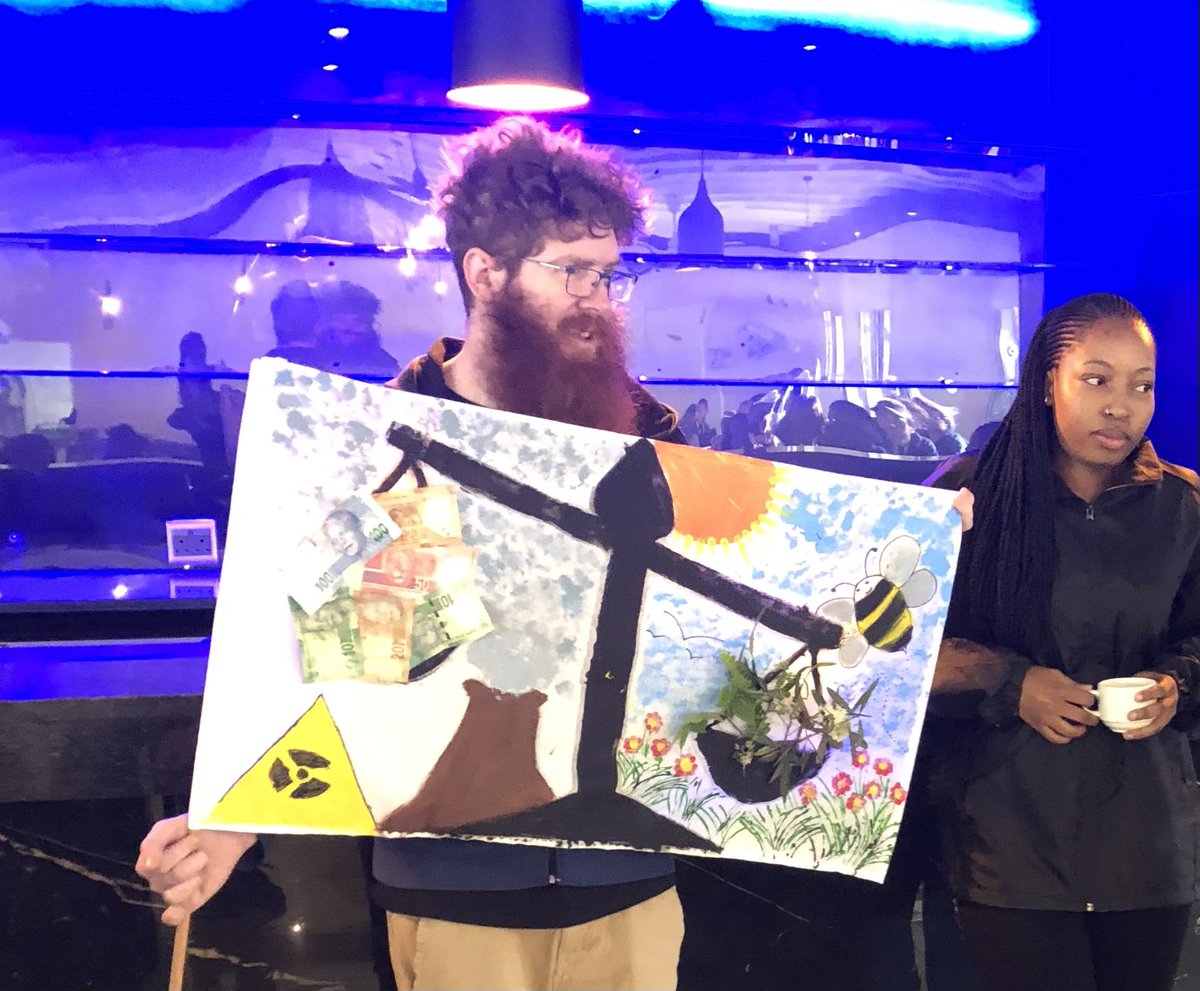 acdblab's tweet photo. Starting the day with the fun flag presentations! First up we have the Demies (aka “The Planet Avengers”)
@UJBotany @go2uj
#BotanyExcursion2022 #TransmittingBotany
#UJScience
#UJ_island https://t.co/Z4tN4hGny3