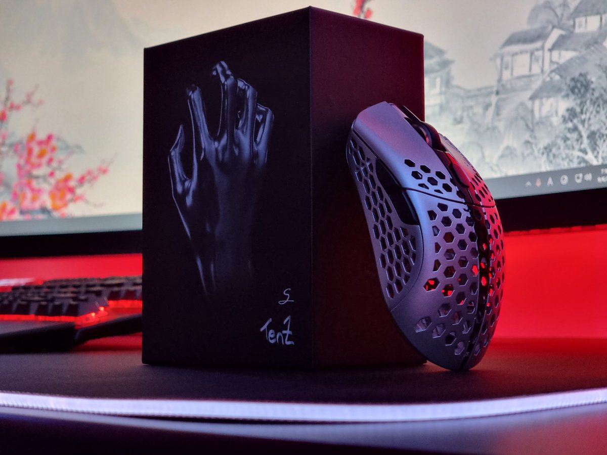 PoKki_PoKki_'s tweet photo. Finalmouse 
Starlight Pro - TenZ 
    
@finalmouse 
@TenZOfficial https://t.co/9vVU1jK8yb