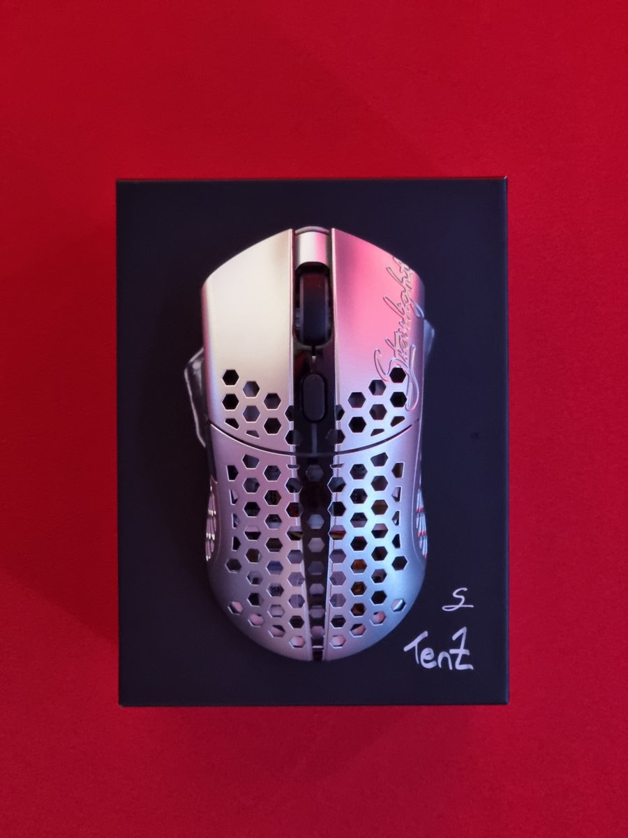 PoKki_PoKki_'s tweet photo. Finalmouse 
Starlight Pro - TenZ 
    
@finalmouse 
@TenZOfficial https://t.co/9vVU1jK8yb
