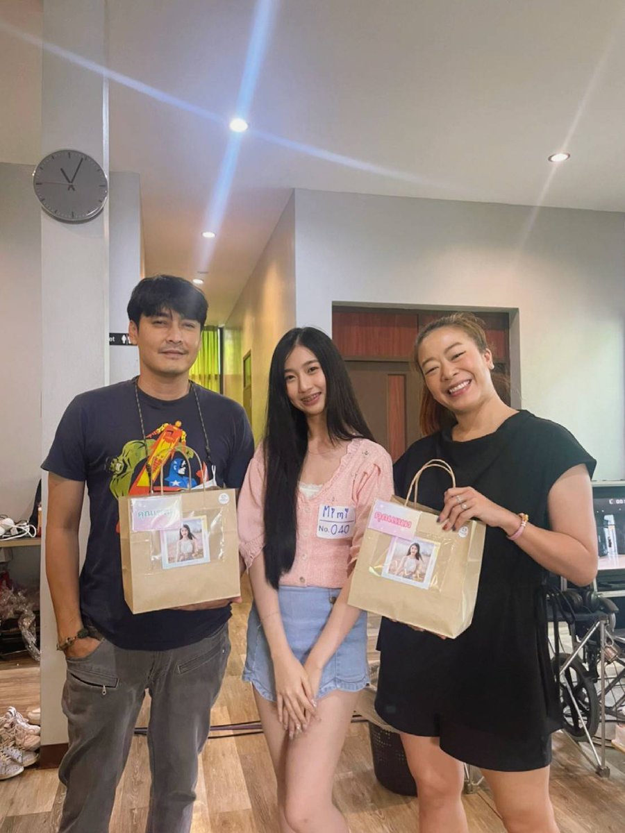 mimiRinrada's tweet photo. ขอบคุณสำหรับ food support มากๆเลยนะคะ อร่อยมากกเลยค่าา
#Q4 #LMAQ4 #LoveMeAgain #KongthupProduction
#MewSuppasit #มิวศุภศิษฏ์ #wjmild https://t.co/SJyC9V4JLY