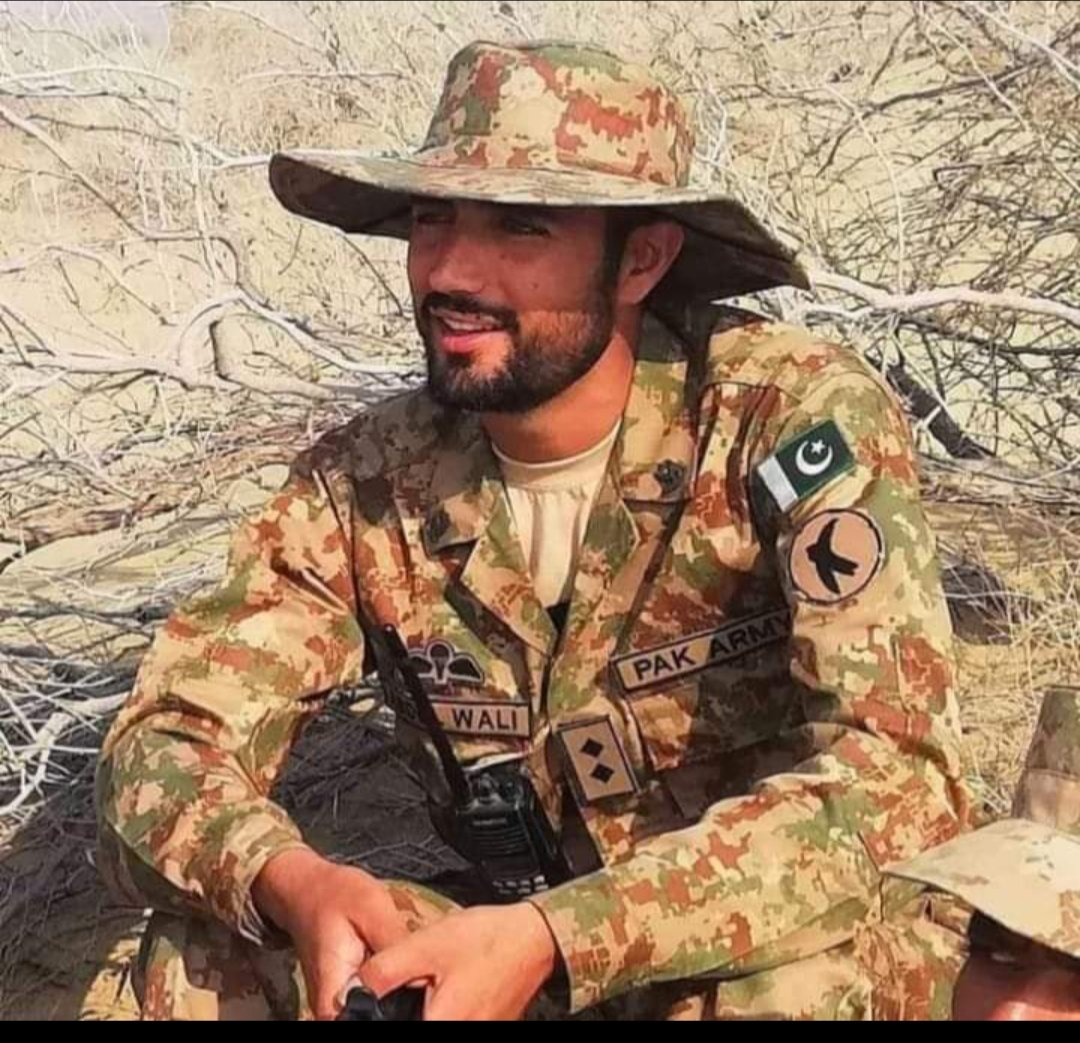 the brave son from wazirstan wana #capt #wali embarrassed shahadat during an IBo in gen area Ghulam khan narth wazirstan 😭😭😭😭 capt wali was from south wazirstan kari kot wana  
May allah almighty accept thier shahadat
INNA LiLLAH E WA INNA ELIAh E  RAJEOON