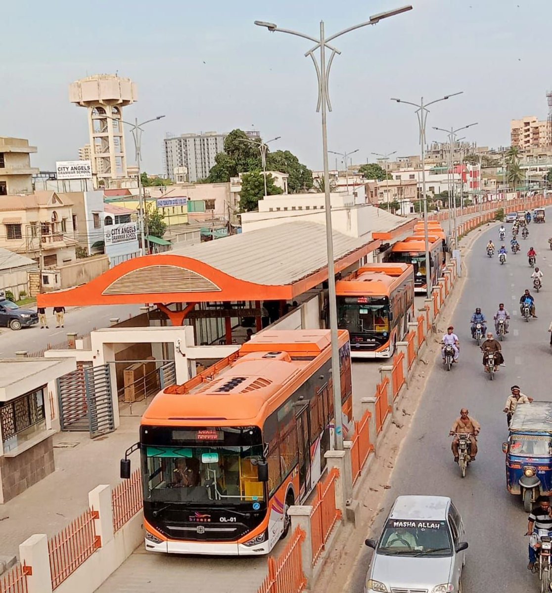 GreenLineKhi's tweet image. Final preparations are being made to begin operations of the Orange Line BRTS!
#sidcl #KarachiBreeze #orangeLineBus #GreenLineBus