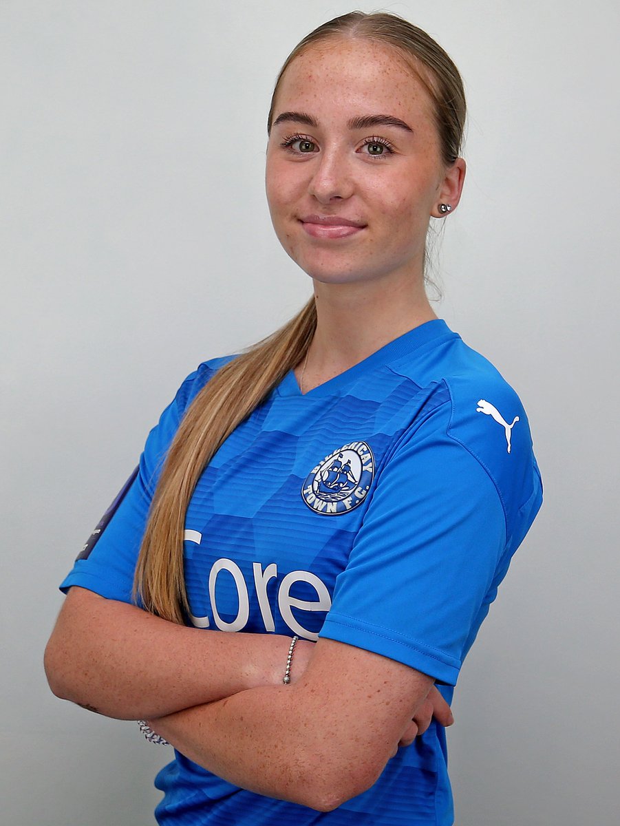 BTFC_HUB's tweet photo. A few more images via @NickyHayesPhoto from last night's @BTFCDevelopment official head shots shoot at New Lodge. Sophie, Amelia and Hannah featured for Steve Hunt's team. #BTFCWomen #BTFCWDevelopment #ACommunityClub https://t.co/mxWOnqR6ou