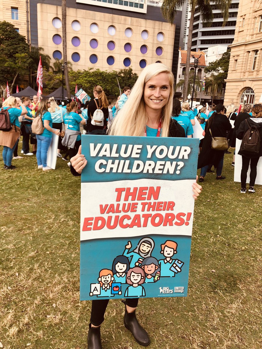 HaunsLinda's tweet photo. Standing in #solidarity with our early educators who are taking nationwide action today in their fight to be properly valued and recognised.
#ozearlyed #BigStepsNOW #shutdownecec2022 @BigStepsUWU @unitedworkersoz https://t.co/oys0ZcBFg8
