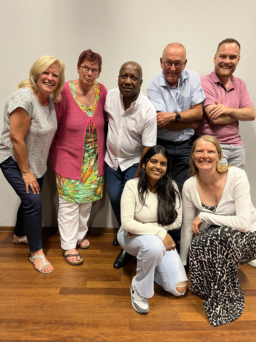 lotmertens's tweet photo. 💚cheerleader lokale democratie 💚 #wijkraad #ijsselmonde overlast #veranda en een megavet college van bewoner over nautische perspectief op de oeververbinding #lokalekennis #leerzaam plus open gesprek criminaliteit met @POL_IJsselmonde @RobertSimonsLR @vincentkar @MVerhoef1964 https://t.co/IhNIV3m2ll