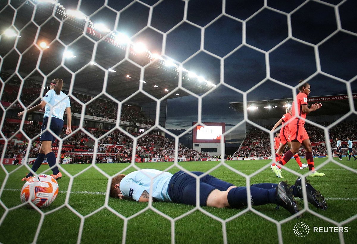 carlrecine's tweet photo. Perfect 10 #Lionesses #ENGLUX https://t.co/39YtwSnpVA