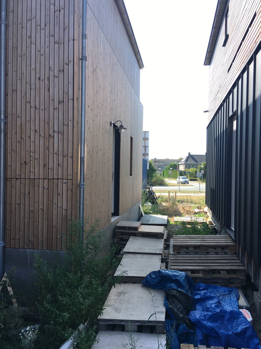 CultureMK's tweet photo. Visit to #stripmaker #wikihouse development of 27 self builds in Almere Buiten #AlmereCity #peoplemakeacity https://t.co/GYeS5QQN00