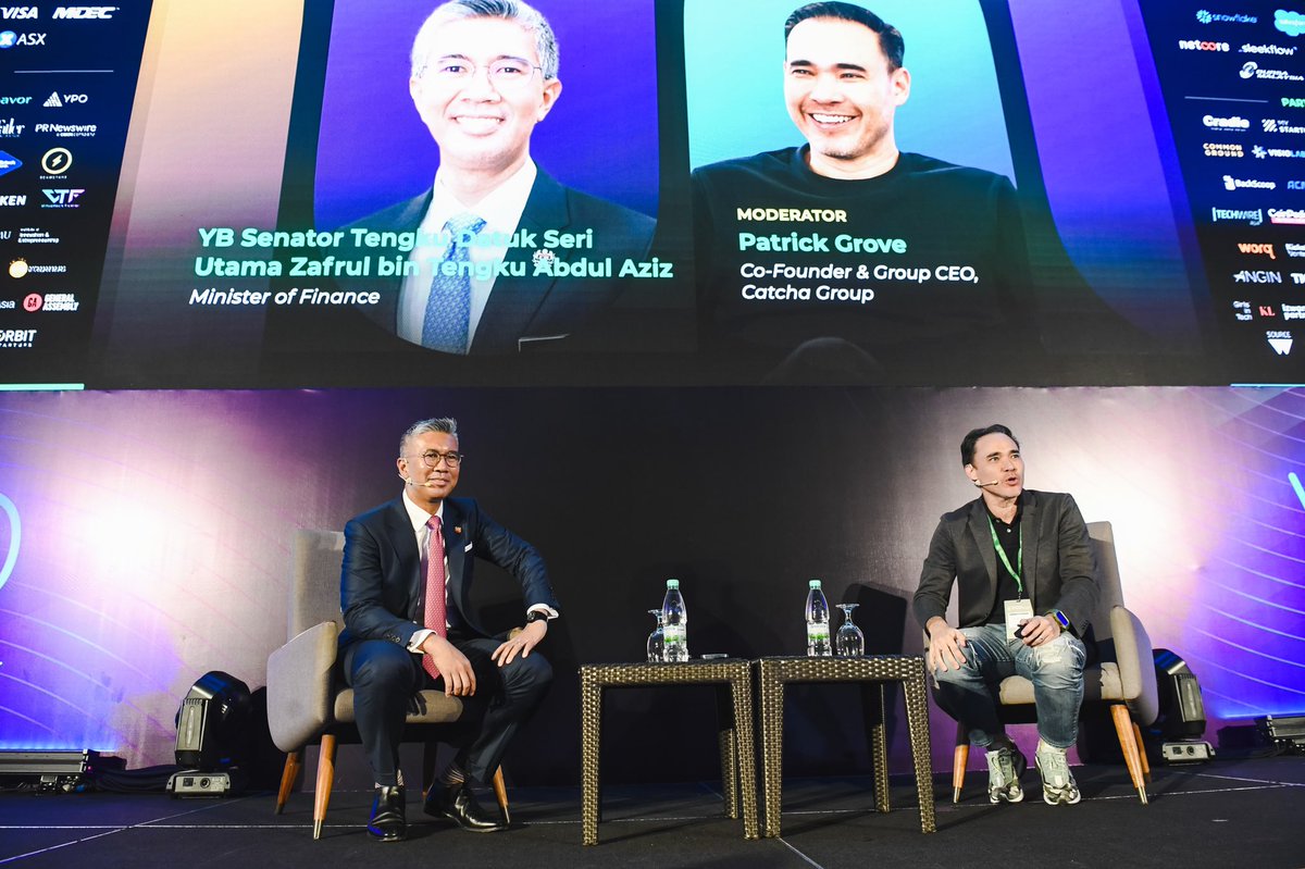 tzafrul_aziz's tweet photo. Spoke @ #WildDigital Conference yesterday in front of our Malaysian startup community. The first question asked by @patrickgrove was my dream job when I was young.
My answer was a footballer😂 I guess I should just keep on dreaming... https://t.co/olYNA5mPep
