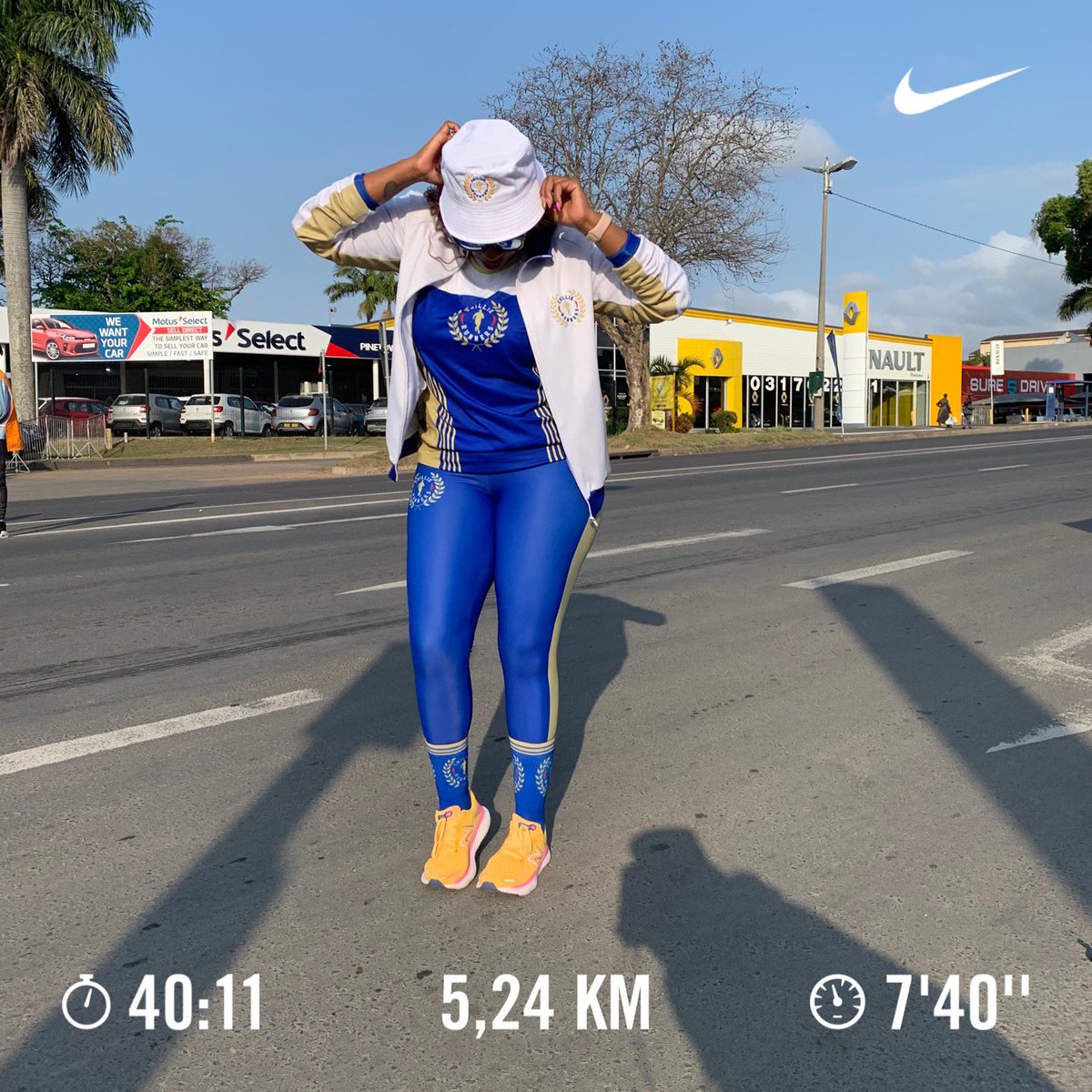 Phumie_S's tweet photo. Mfazi kaBhuti usa-jogger bethunana😝 Happy Wednesday y’all!
#FetchYourBody2022 #FitnessMotivation #TopWalker https://t.co/gOcHzzgR7H
