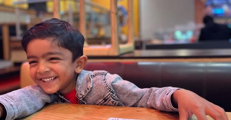 SpurRestaurant's tweet photo. The face SPURRIFIC kids make when they visit us. 🤩 #SpurKids #Spurrific #KidsWithATasteForLife #family #SpurSteakRanches #regram 📸@nicolasubben https://t.co/HlUbVdZtyu