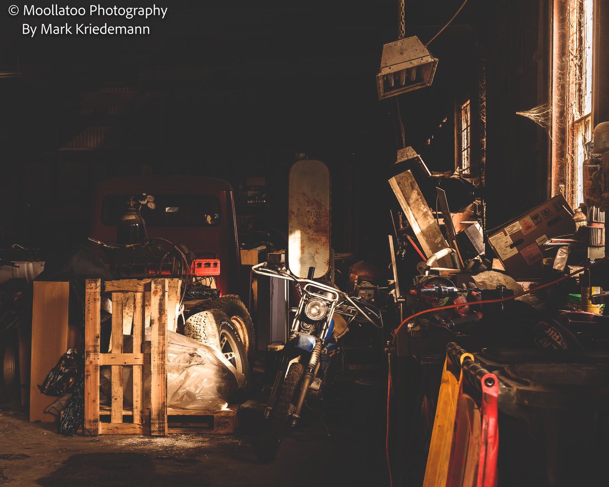 KriedemannMark's tweet photo. I have a thing for sheds full of rusty things.
#photography #Nikon #Barraba #Australia #rustic https://t.co/u7Snx3rqqT