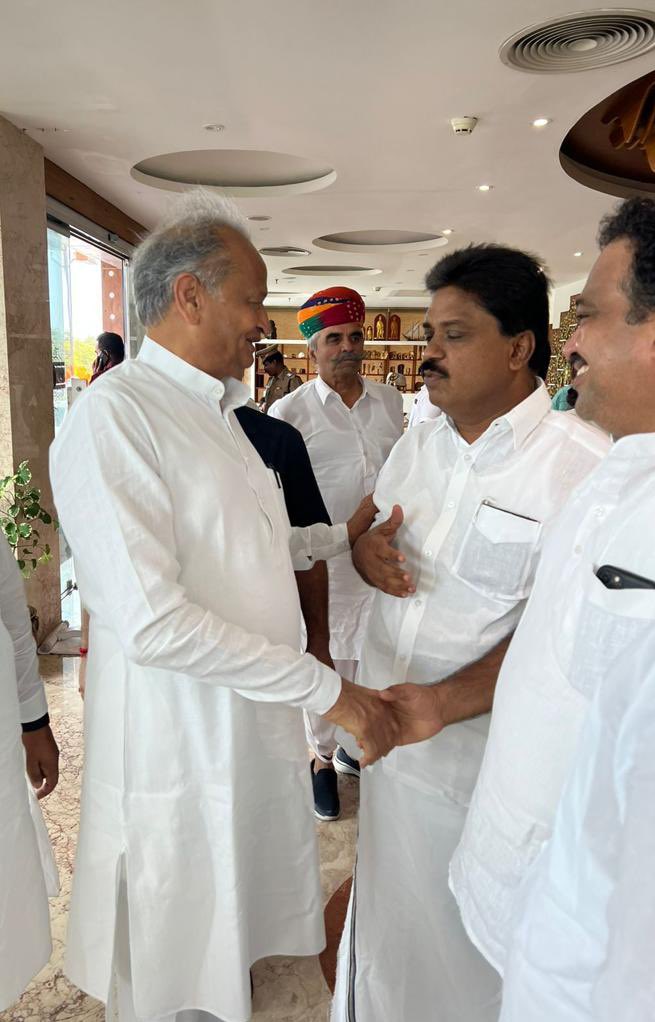 Ashok Gehlot on Twitter "Today morning with Congress leaders ahead of