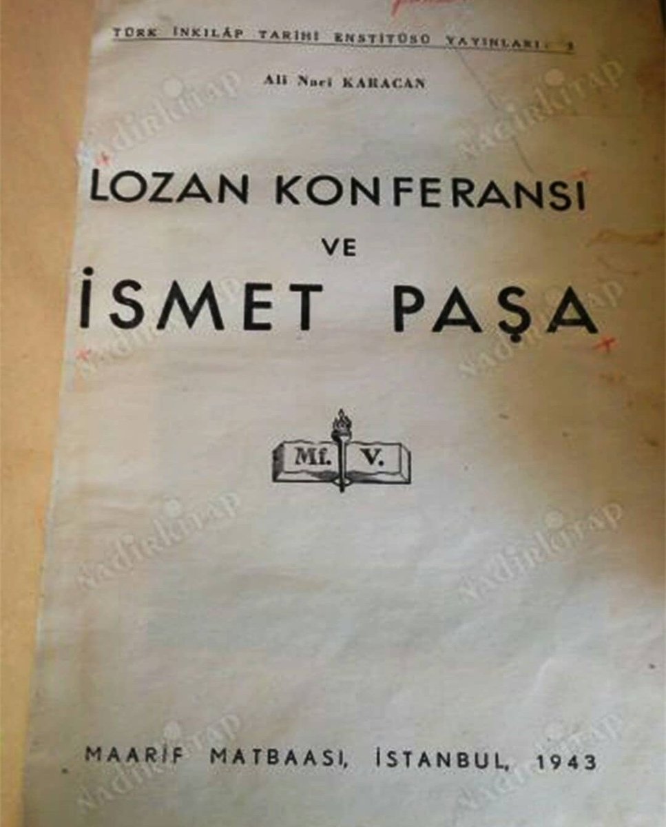 ArsivTarihim's tweet photo. İsmet Paşa kendi eliyle bastırdığı kitabta : Yapılacak bütün fedakarlığı yaptım Toprak meselesinde kendi zararımıza müttefiklerin lehine kararlar aldık. Boğazların serbestliğini kabul ettik. İktisadi ve mali meselelerde müttefiklerin lehine karar verdik. https://t.co/OTWpMVT5rJ