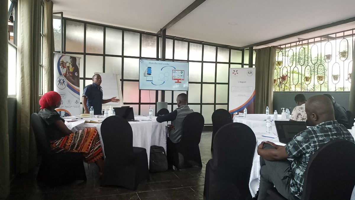 AnchorsUg's tweet photo. i report presentation by @nyhnchinaug. We are glad to be part of the community Monitoring framework development currently taking shape at @FairwayHotelKla 
@arafat_kabugo @MwirandaRobyn @FamilySalvation @MugaluNathan @CEOJawideero @CD_RAHU @action4hU https://t.co/Khg27B1umd