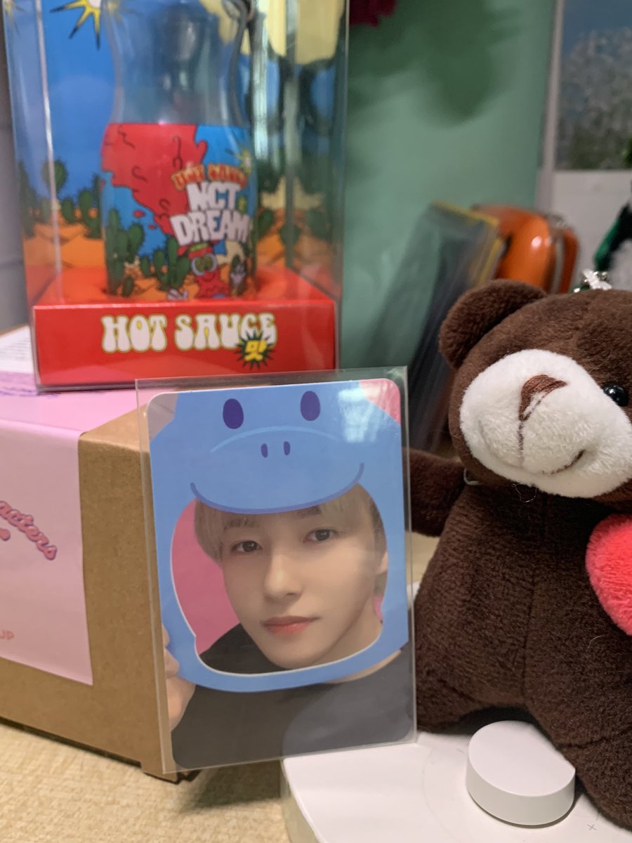 yllwren's tweet photo. i finally managed to buy my no 1 renjun wishlist pc :”” the pinkfong pc!! https://t.co/4kL5EivQo6