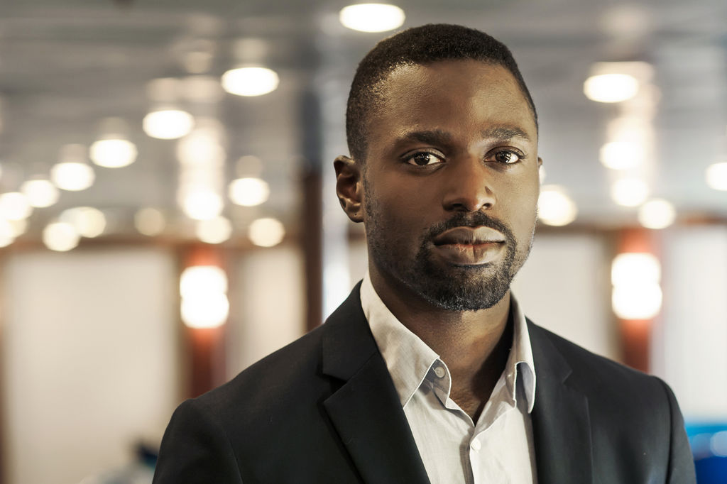 AyilaMedia's tweet photo. 🔴🔴[𝗣𝗘𝗢𝗣𝗟𝗘]
On démarre la journée tout en charisme avec l'acteur franco-camerounais @MrYannGael actuellement à l'affiche du film @SaloumMovie de Jean Luc Herbulot. 
https://t.co/5UKZuFiZB6
#ayila #actors #camreroun #france #SALOUM #Netflix https://t.co/ONpKRpsoCT